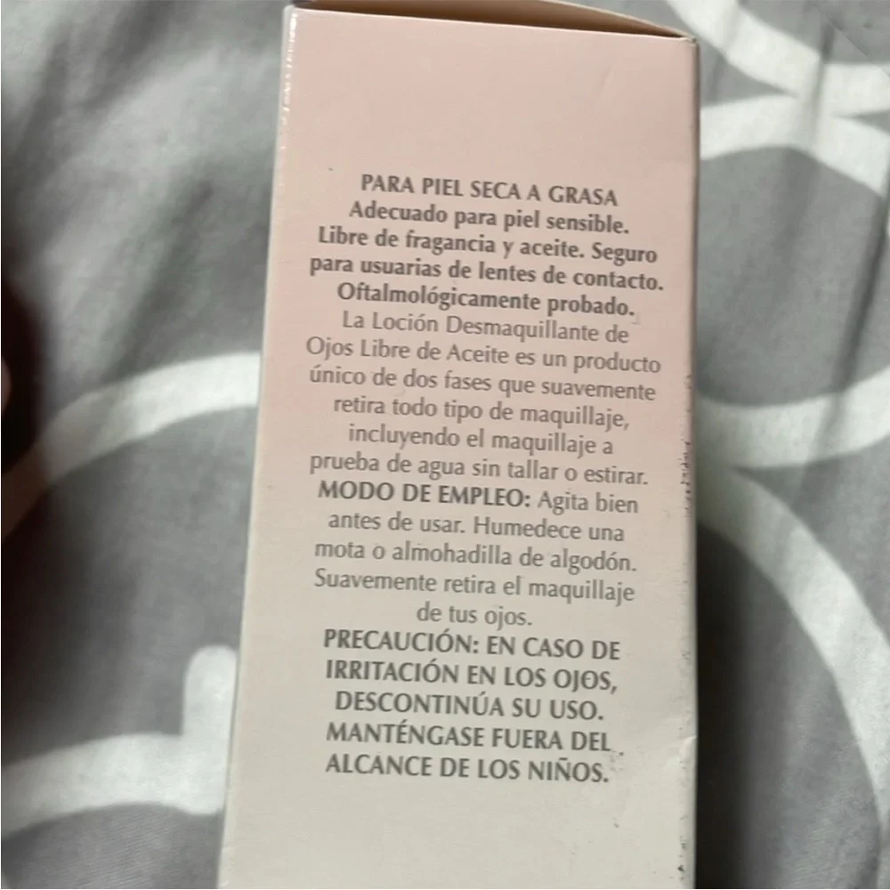 New in box Mary Kay oil-free eye makeup remover